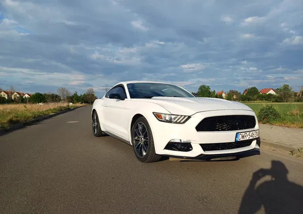 ford łódzkie Ford Mustang cena 73000 przebieg: 116000, rok produkcji 2015 z Wrocław